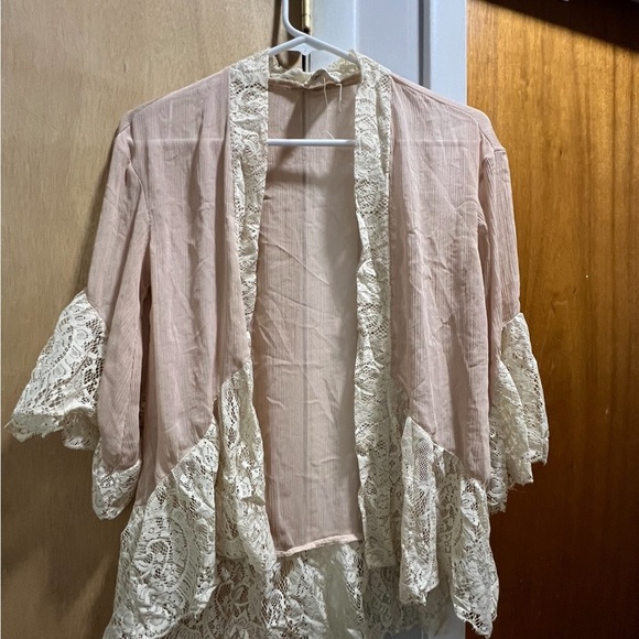 Pins and Needles Womens XS Open Front Top
Lace Sheer Cover Up Urban Outfitter - Picture 4 of 5